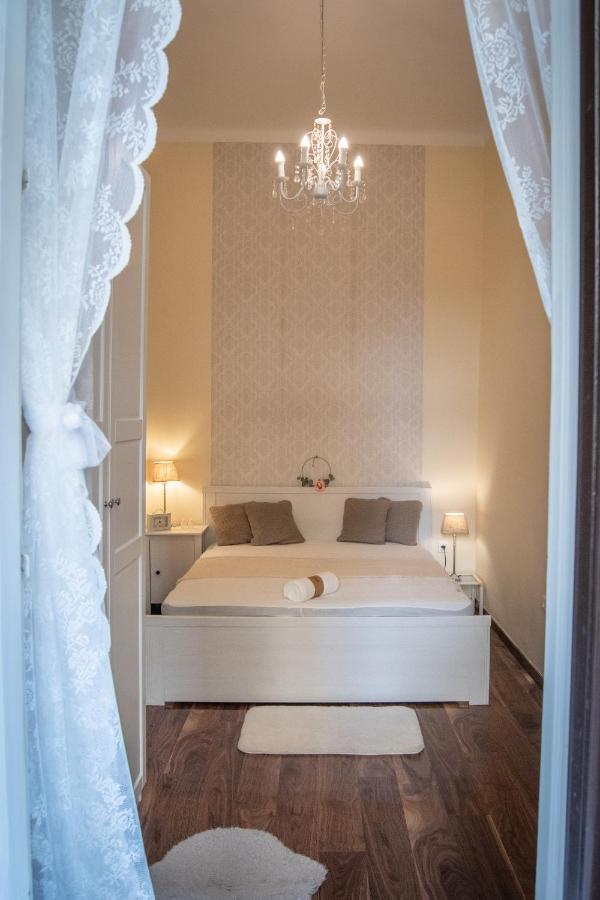 Broadway City Center, Fully Equipped, 4 Person Budapeste Exterior foto